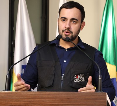 Vereador Daniel Cabral (PCdoB) Vice-Presidente da Câmara de Viçosa Presidente da Comissão de Constituição, Justiça e Redação (CCJ) Coordenador Geral da Escola do Legislativo