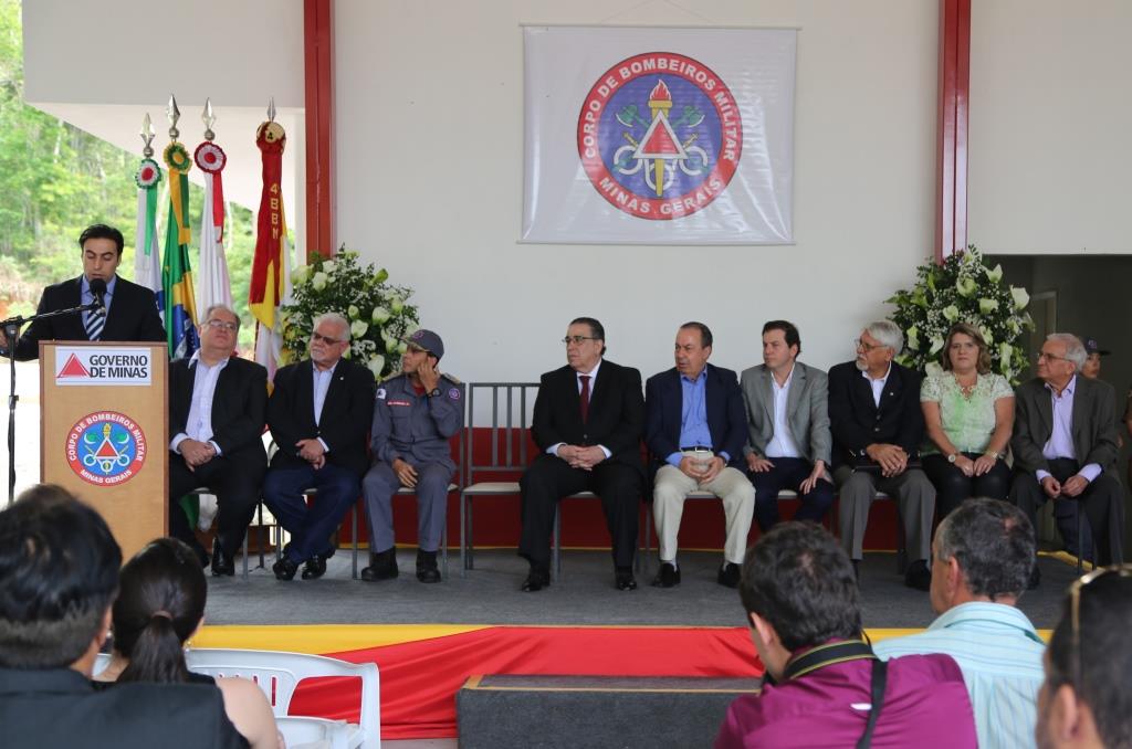 Parlamentares participam de inauguração da sede do Corpo de Bombeiros