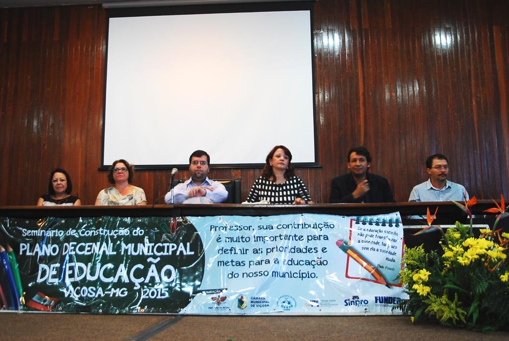 Seminário define metas para educação do município