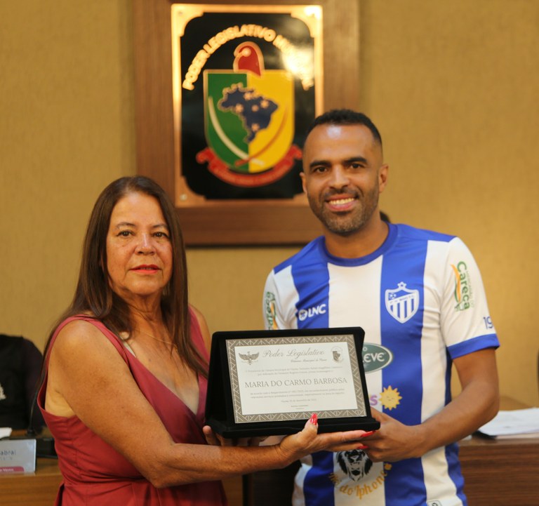 Vereador Presta Homenagem à Cidadã Por Serviços Realizados Em Prol Do Esporte — Câmara Municipal 7816